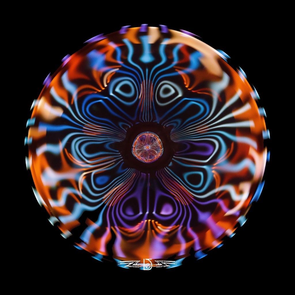 Gold Faraday cymatics patterns formed by sound vibrating water